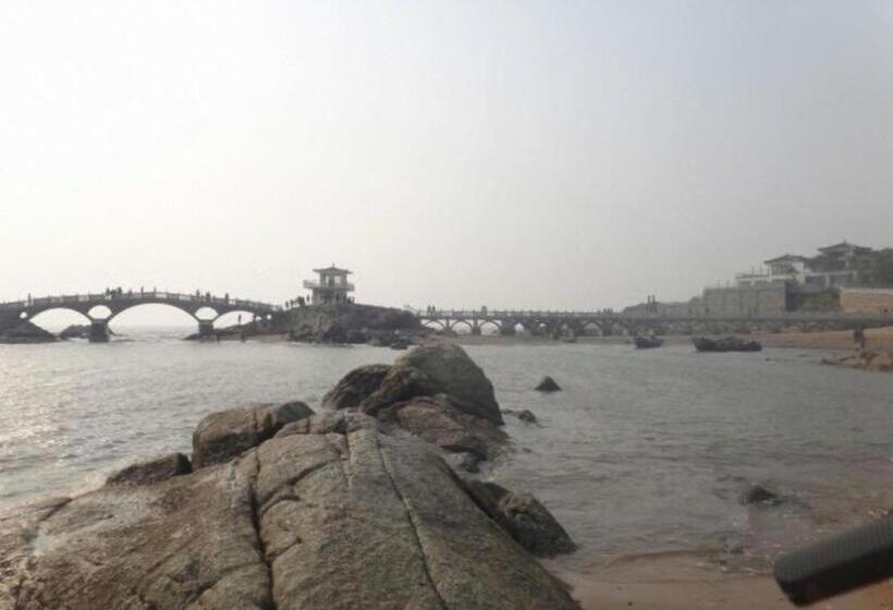 Iu Hotels· Xincheng Haibing University Store