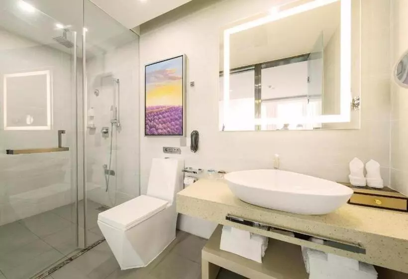 Lavande Hotels Qingxu Wenyuan Road