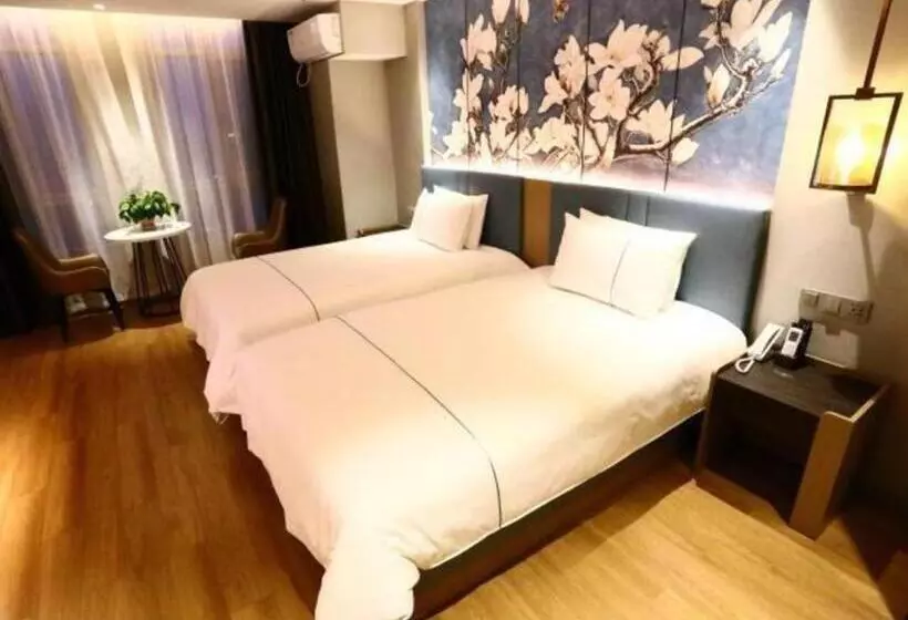 Magnotel Hengshui Lake Jizhou Middle School