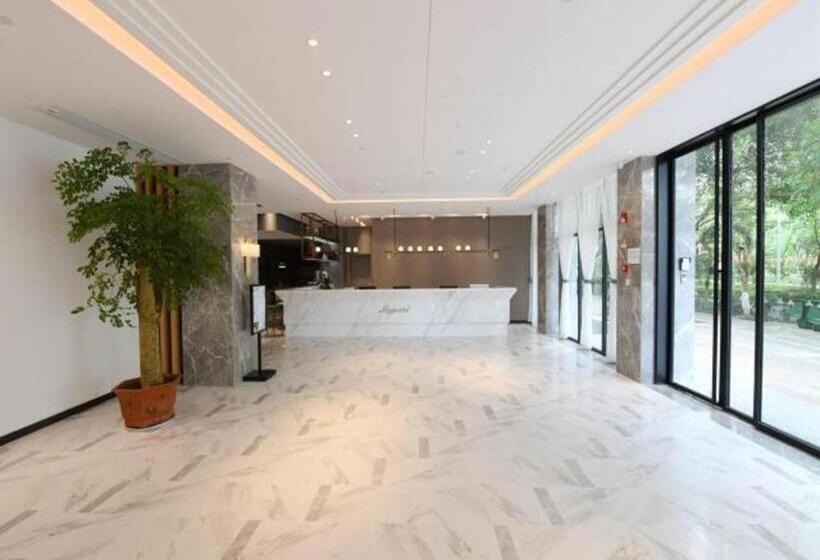 Magnotel Qinzhouwan Square