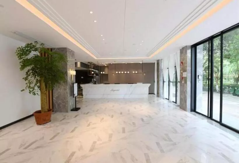 Magnotel Qinzhouwan Square