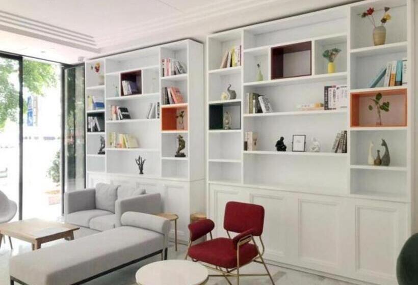 Magnotel Qinzhouwan Square