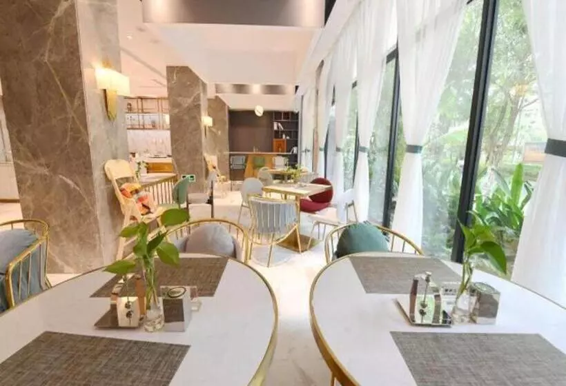 Magnotel Qinzhouwan Square