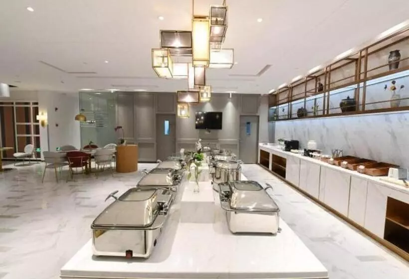 Magnotel Qinzhouwan Square