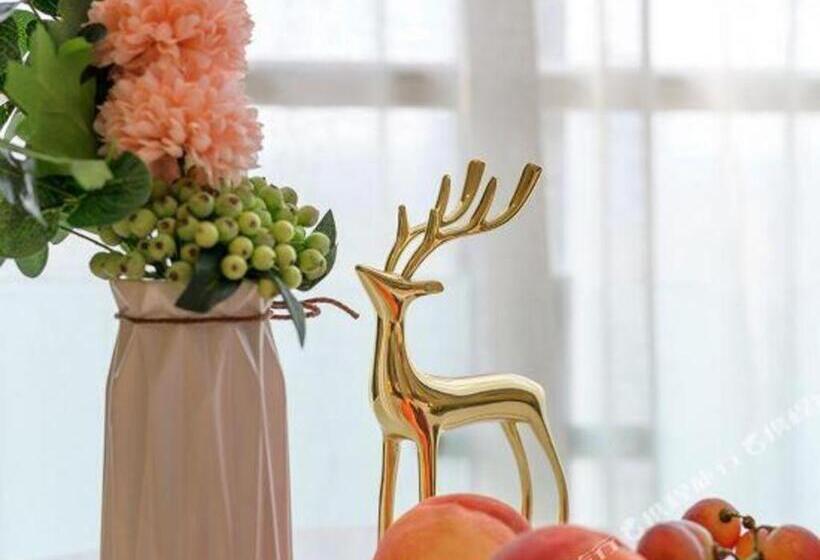 Magnotel Tongxiang Shimao Center