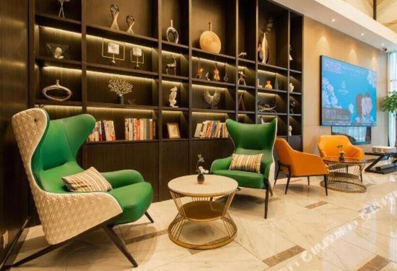 Magnotel Tongxiang Shimao Center