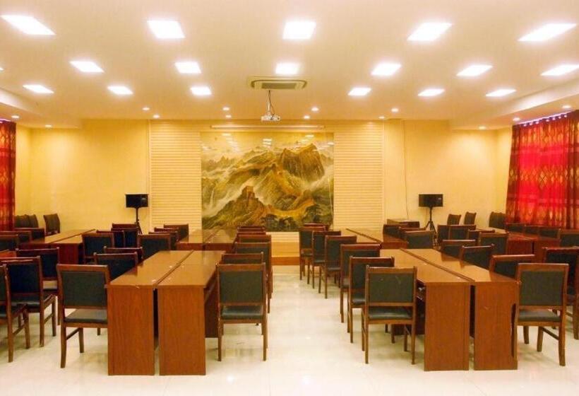 Pai Hotel Zaozhuang Central Plaza