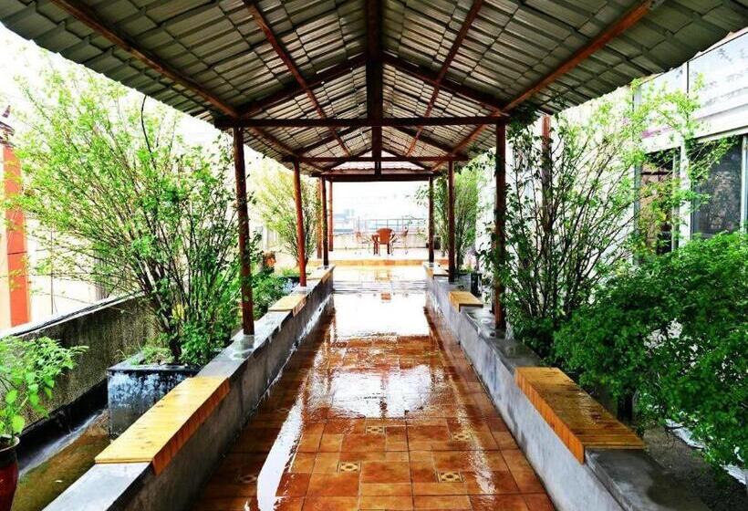 Pai Hotel Zaozhuang Central Plaza