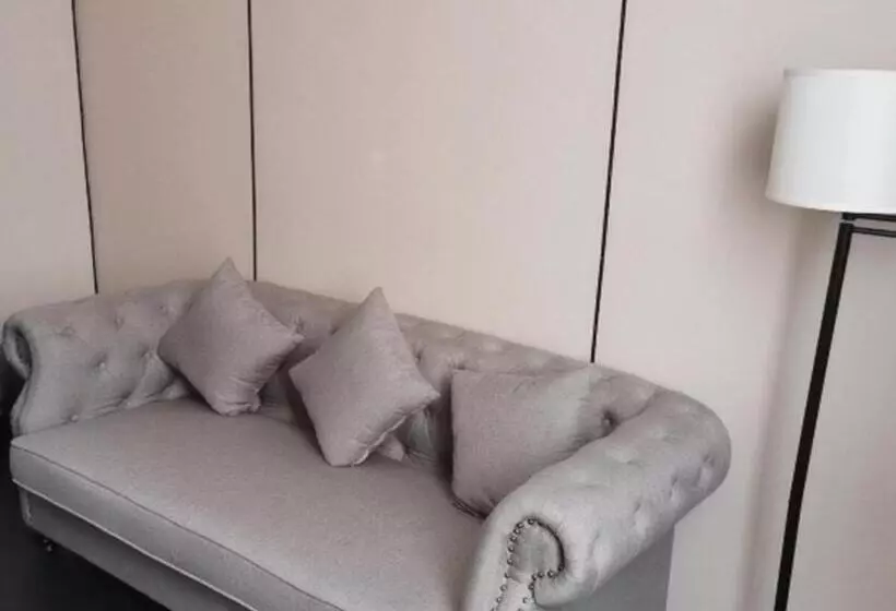 Xana Hotelle Luzhou High Speed Railway Station Trading Market Passenger Terminal