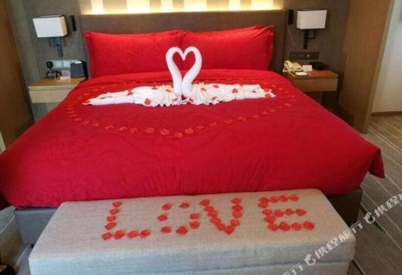 Xana Hotelle Luzhou High Speed Railway Station Trading Market Passenger Terminal