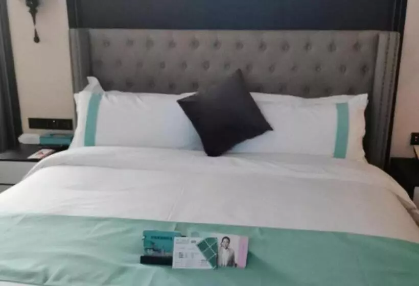 Xana Hotelle Luzhou High Speed Railway Station Trading Market Passenger Terminal