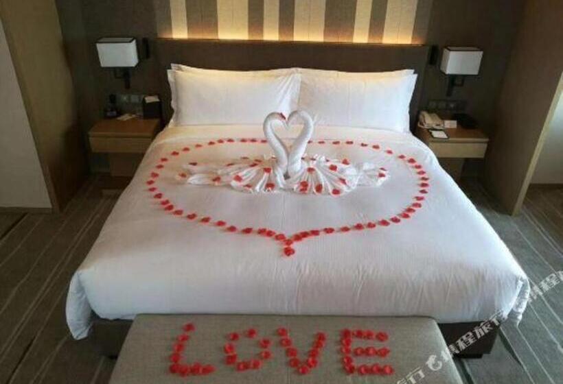 Xana Hotelle Luzhou High Speed Railway Station Trading Market Passenger Terminal