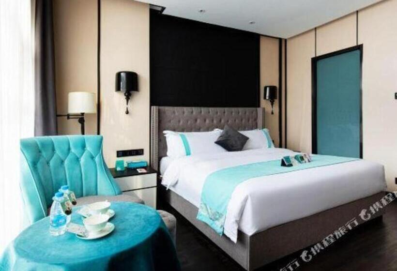 Xana Hotelle Luzhou High Speed Railway Station Trading Market Passenger Terminal