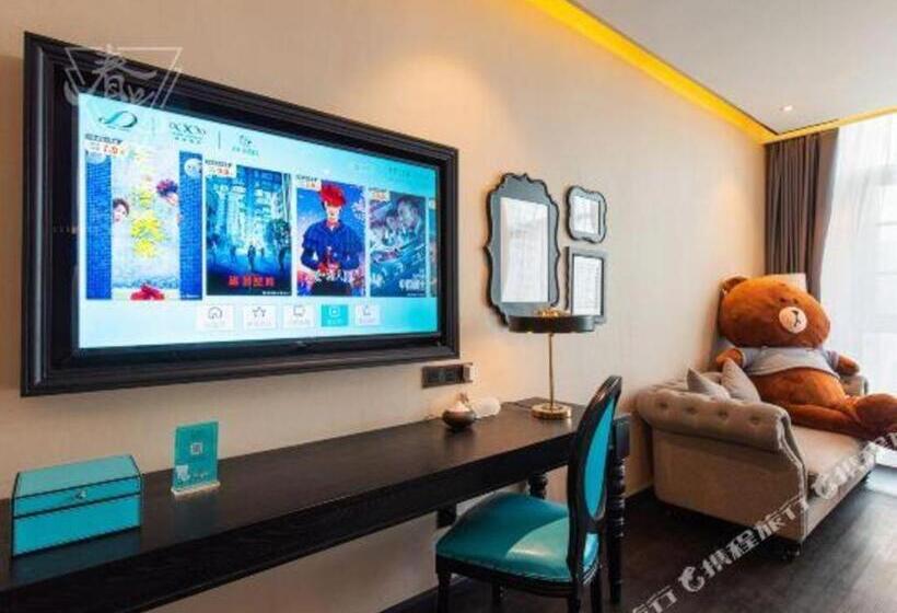 Xana Hotelle Luzhou High Speed Railway Station Trading Market Passenger Terminal