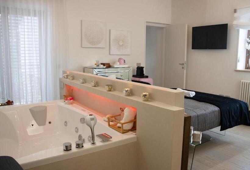 مبيت وإفطار La Loggia