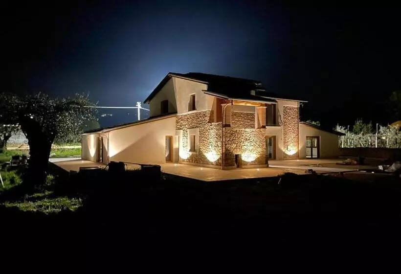 تختخواب و صبحانه La Loggia