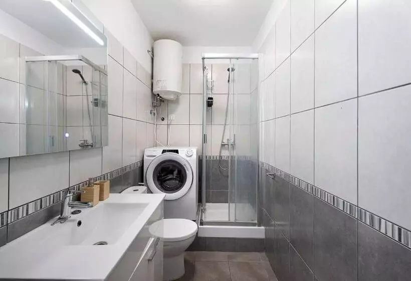 Casa Lizzy   Appartamento Con Vista Giardino N325