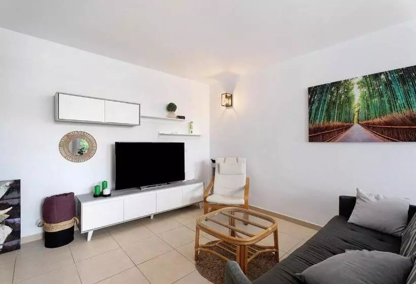 Casa Lizzy   Appartamento Con Vista Giardino N325