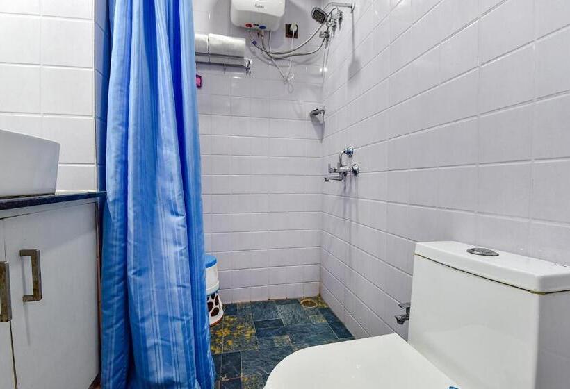 Fabhotel Ambika Chirwa House