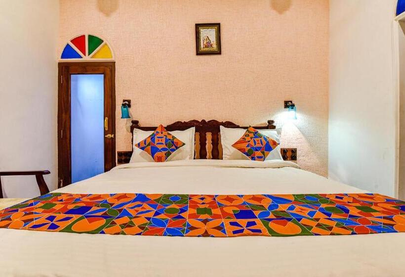 Fabhotel Ambika Chirwa House