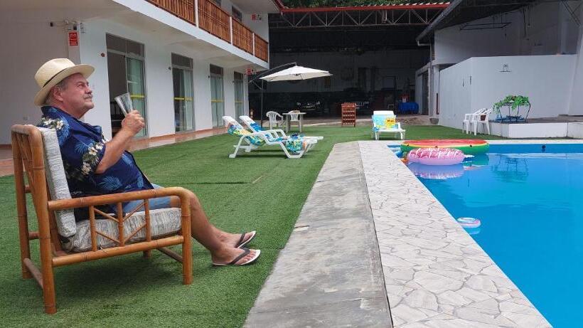 هتل Albergue Schuler