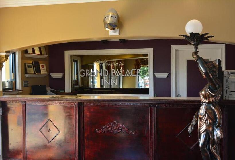 호텔 Grand Palace Inn