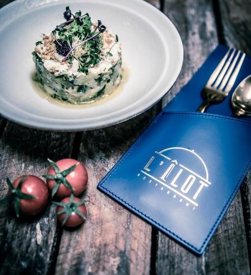 هتل Les Terrasses Du Port