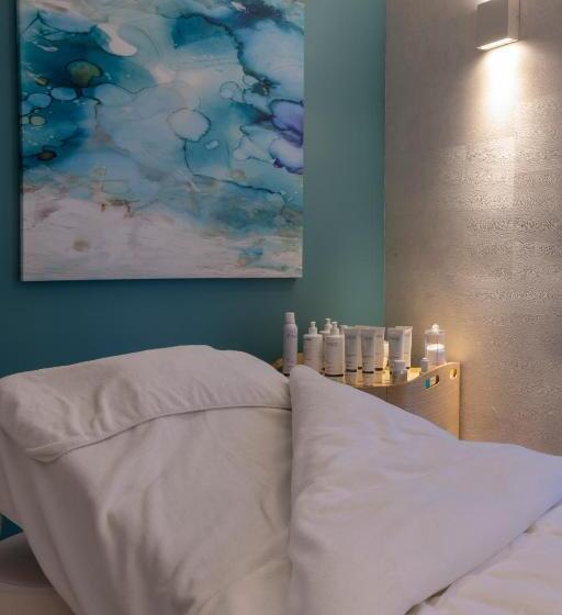 هتل Les Terrasses Du Port