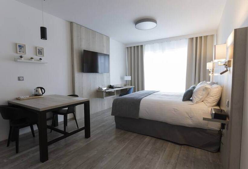 هتل Les Terrasses Du Port