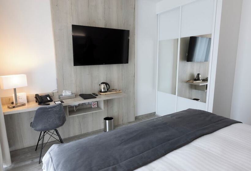 هتل Les Terrasses Du Port