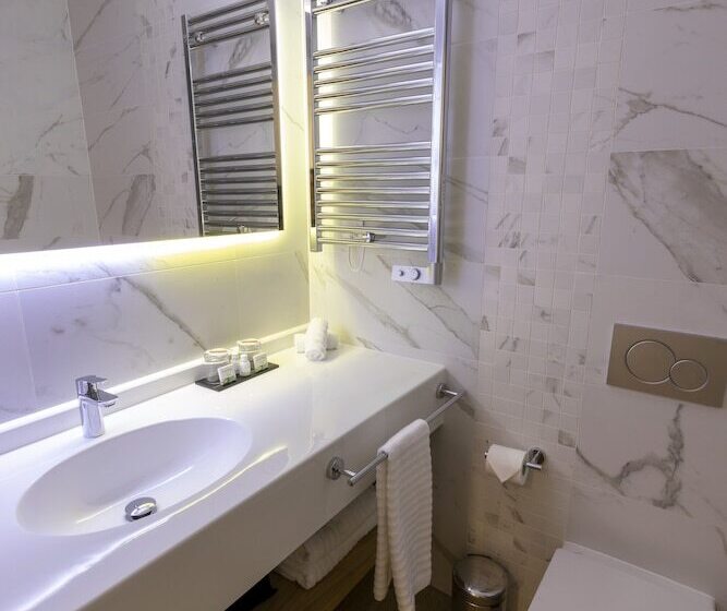 هتل Les Terrasses Du Port