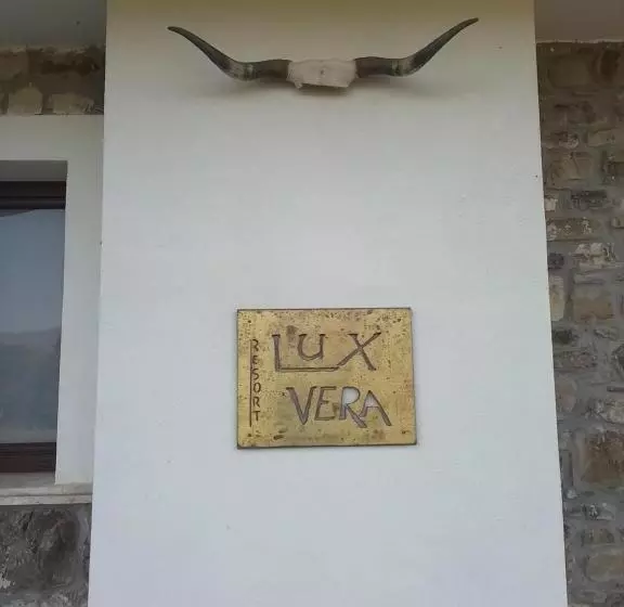 Lux Vera B & B