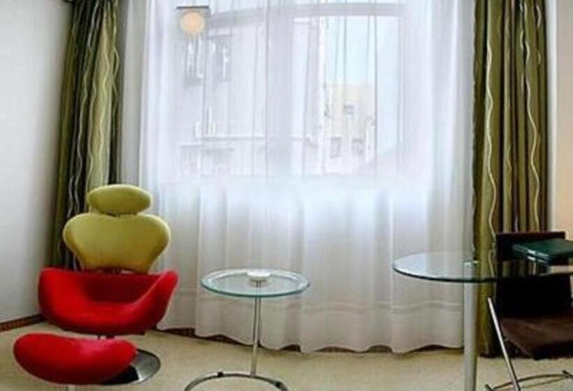 Orient Sunseed Hotel Airport Branch