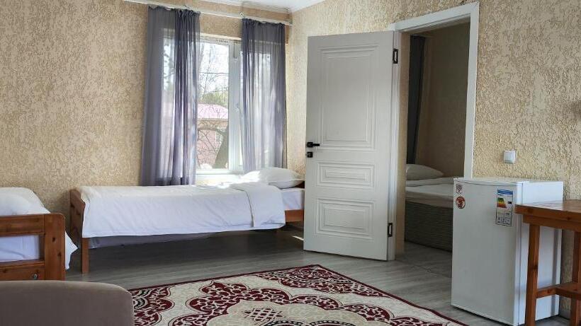 پانسیون Aura Relax