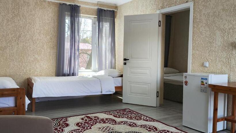 پانسیون Aura Relax