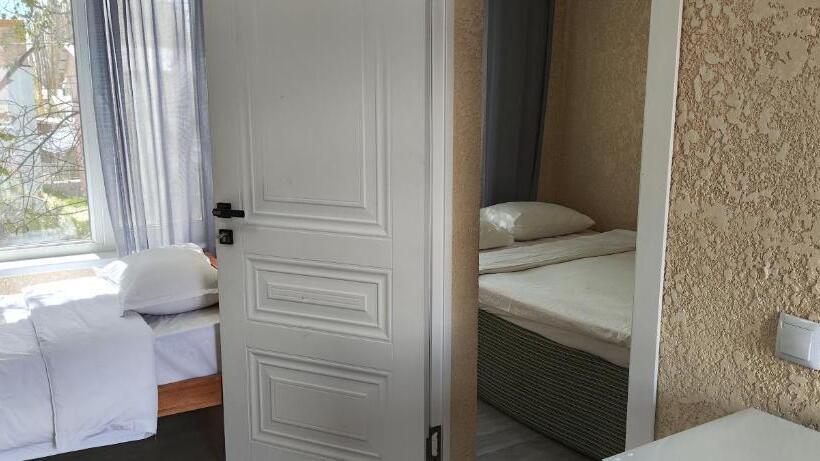 پانسیون Aura Relax