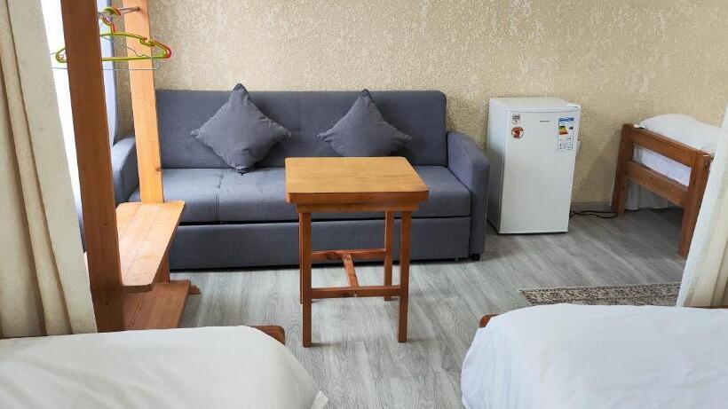 پانسیون Aura Relax