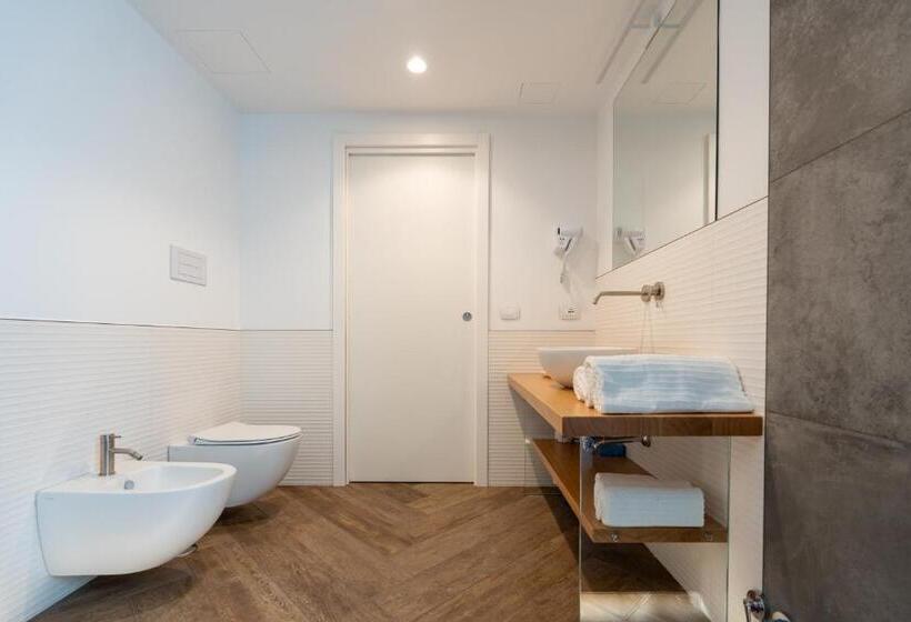 پانسیون Blumarea