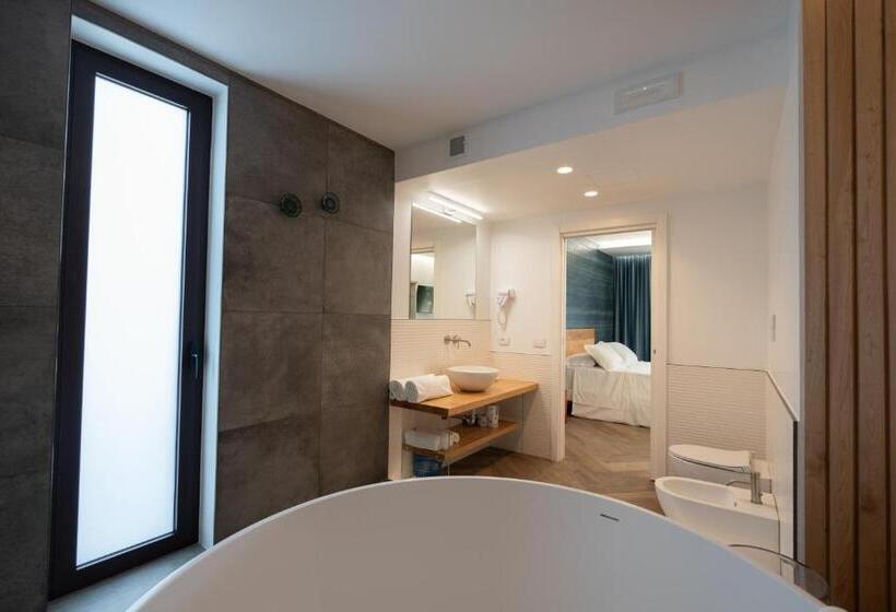 پانسیون Blumarea