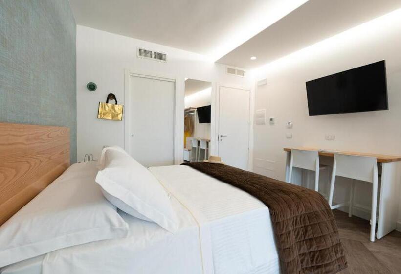 پانسیون Blumarea