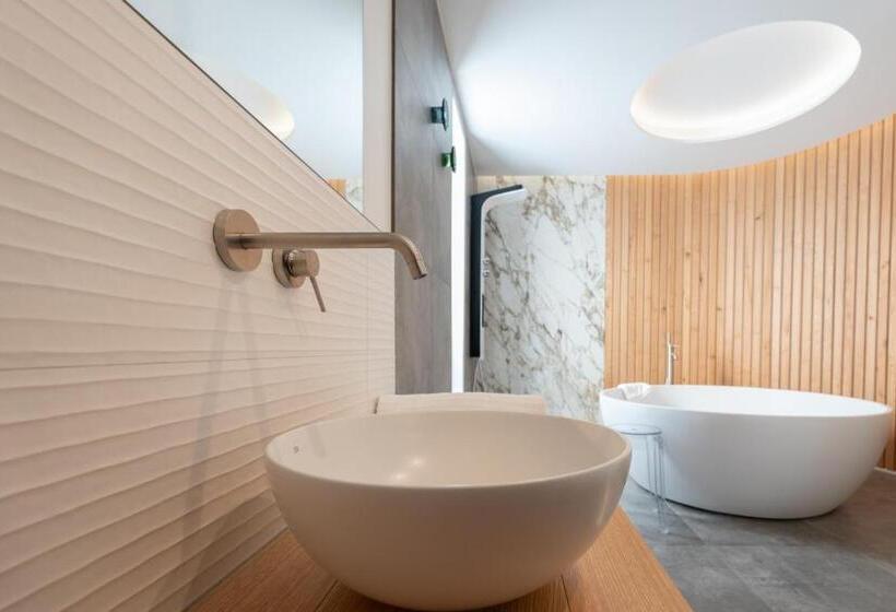 پانسیون Blumarea