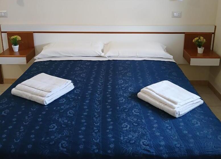 ペンション Casa La Viola