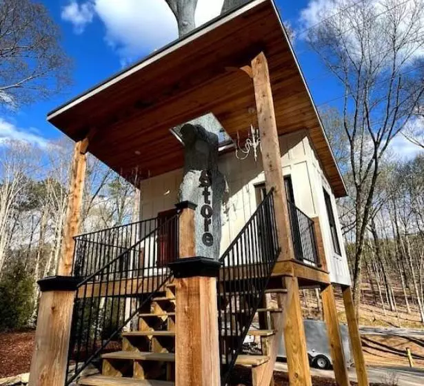 リゾートホテル The Lodge Luxury Glamping Tent Hunting Theme