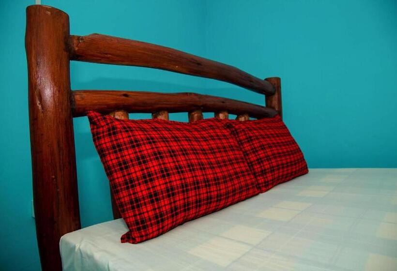 Bed & Breakfast Travellers Home