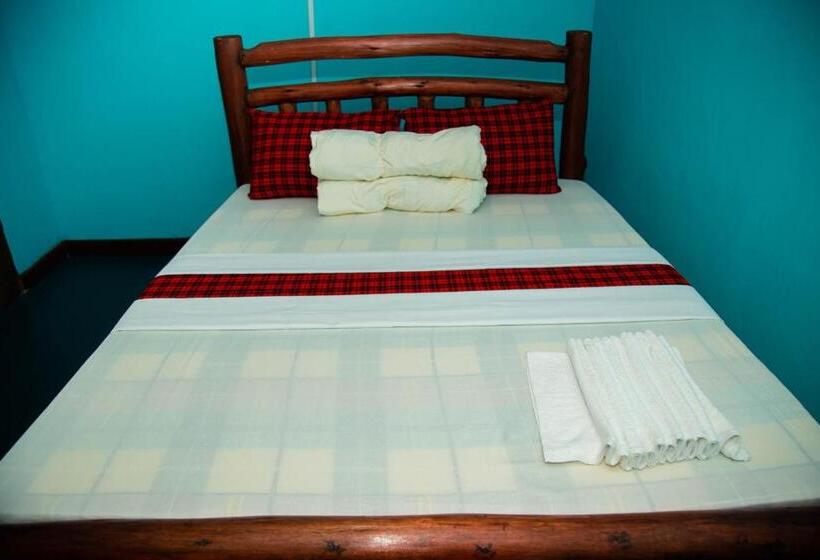 Bed & Breakfast Travellers Home