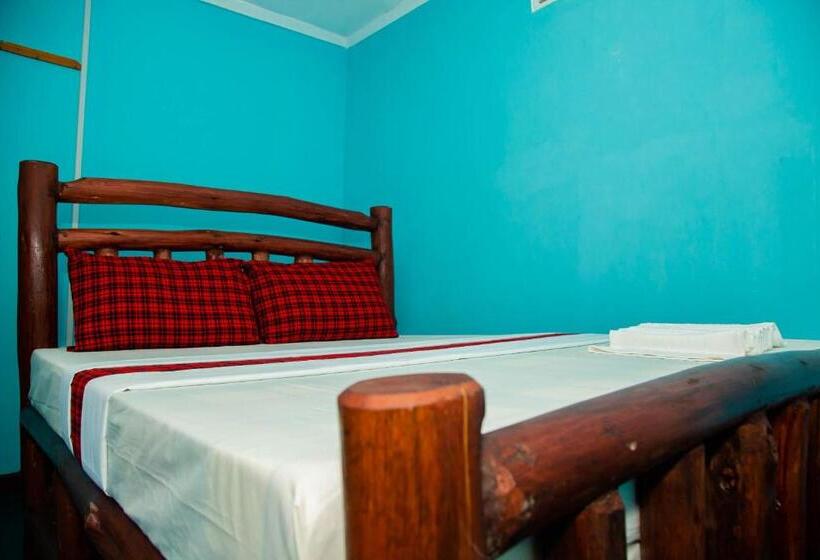 Bed & Breakfast Travellers Home