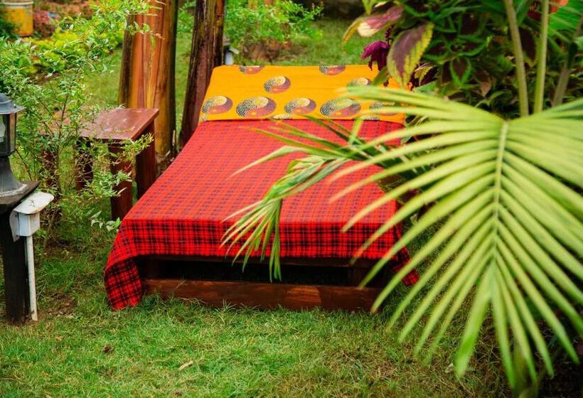 Bed & Breakfast Travellers Home