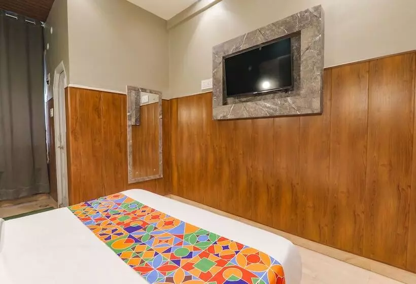 Hotelli Royal Palm Inn