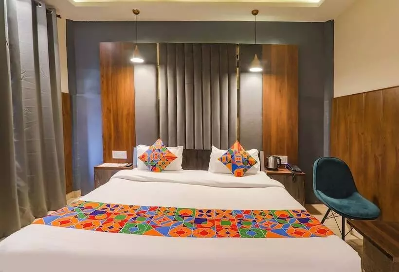 Hotelli Royal Palm Inn