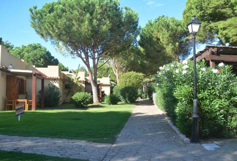 酒店 Porto Pino Club